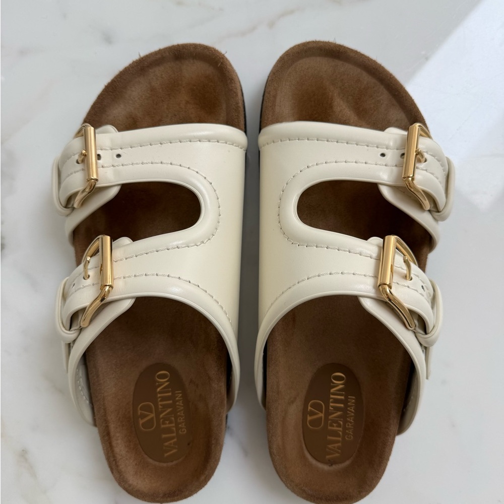 Valentino Garavani Fussfriend sandal slides - like new, size 8